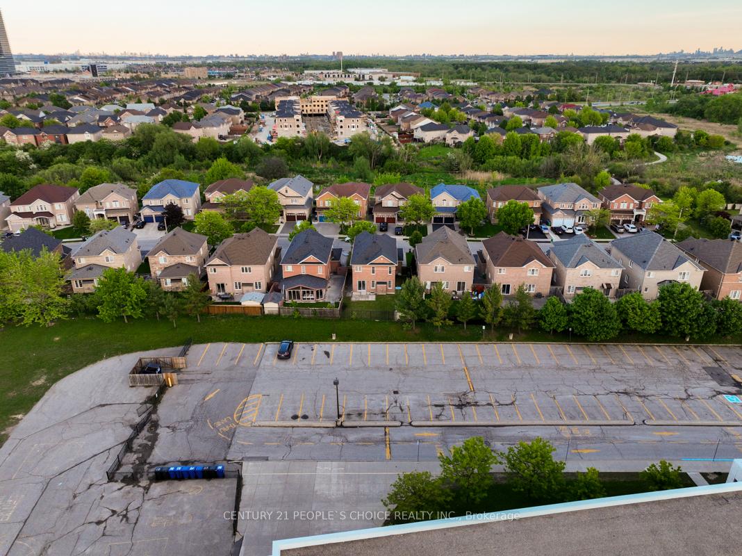 Photo 35 of 67 Gallucci Crescent, Brampton, Bram East — HOMEH