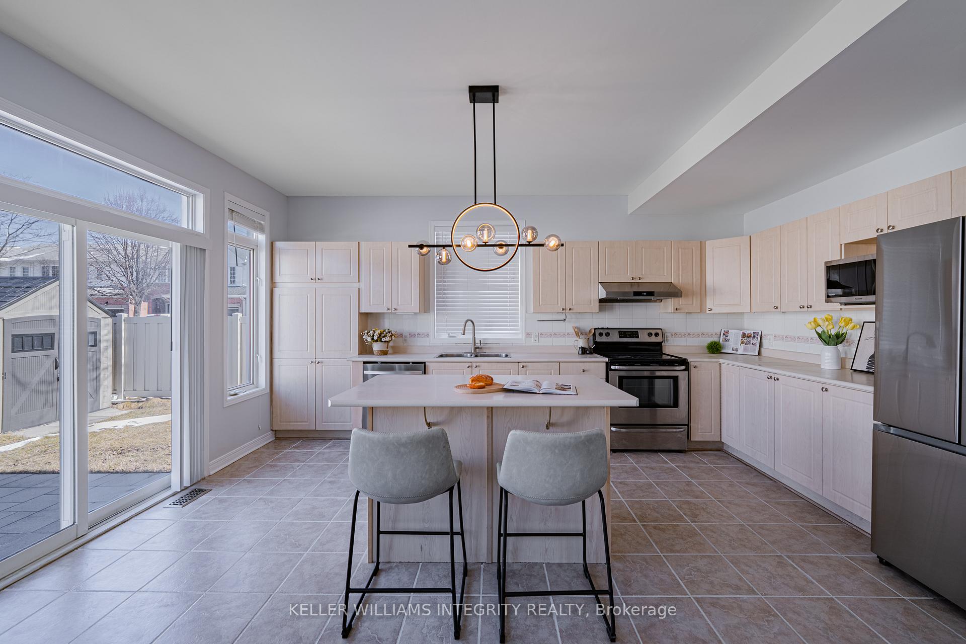 Photo 18 of 72 Upney Drive, Ottawa, Barrhaven - Longfields — HOMEH