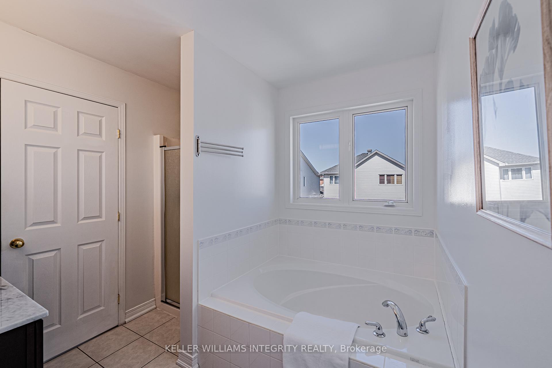 Photo 31 of 72 Upney Drive, Ottawa, Barrhaven - Longfields — HOMEH