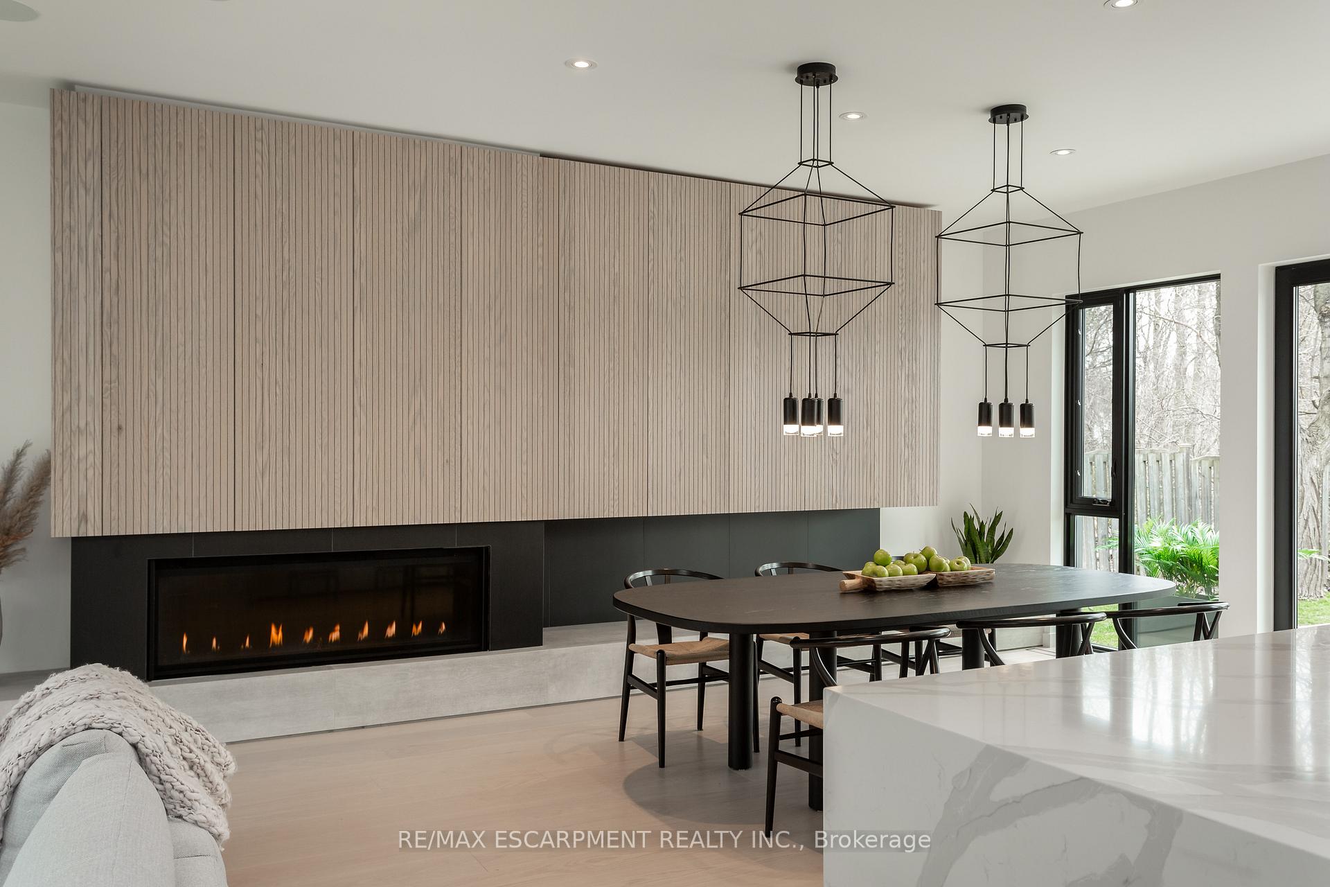 Photo 7 of 5008 Spruce Avenue, Burlington, Appleby — HOMEH