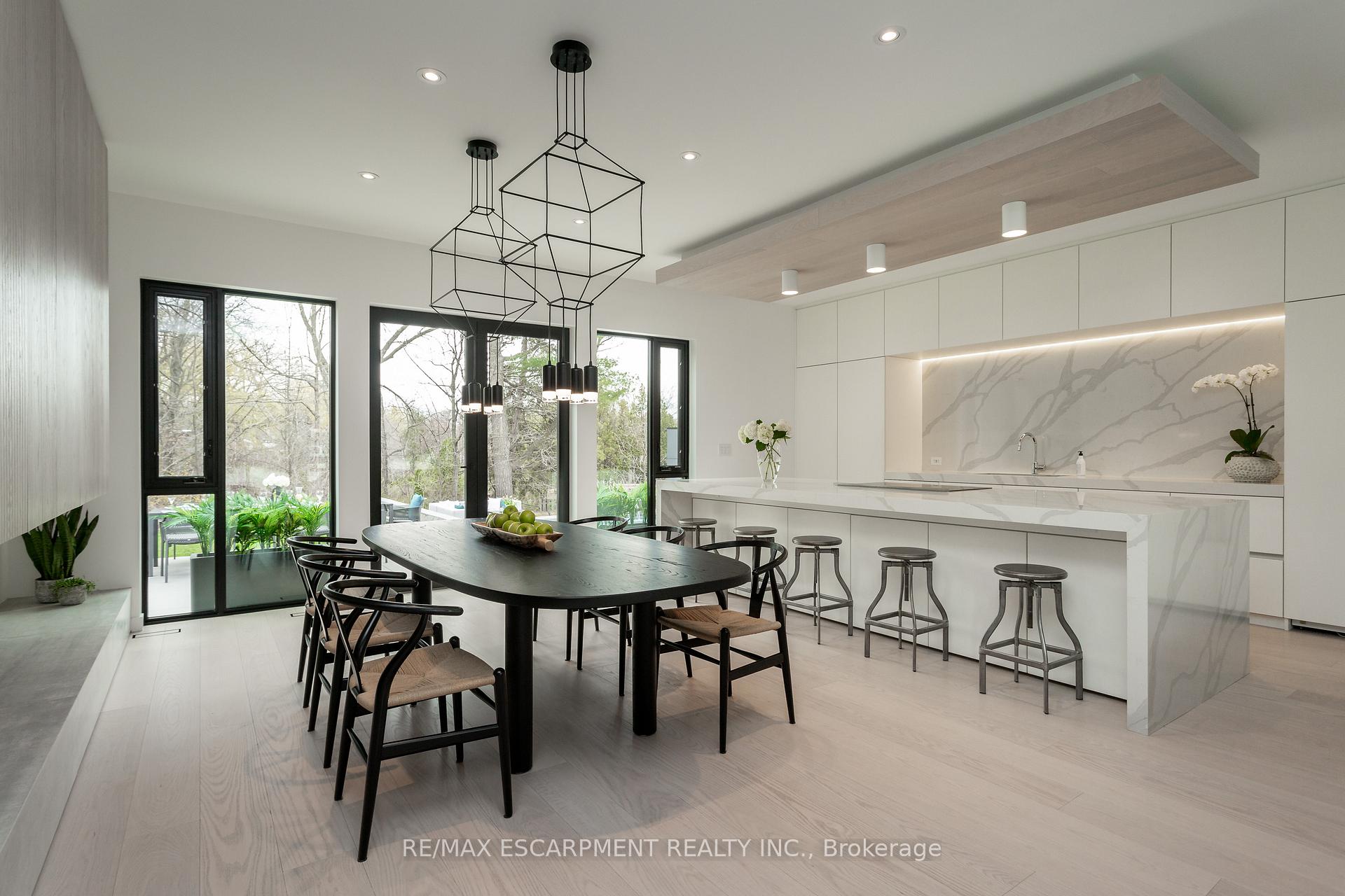 Photo 11 of 5008 Spruce Avenue, Burlington, Appleby — HOMEH