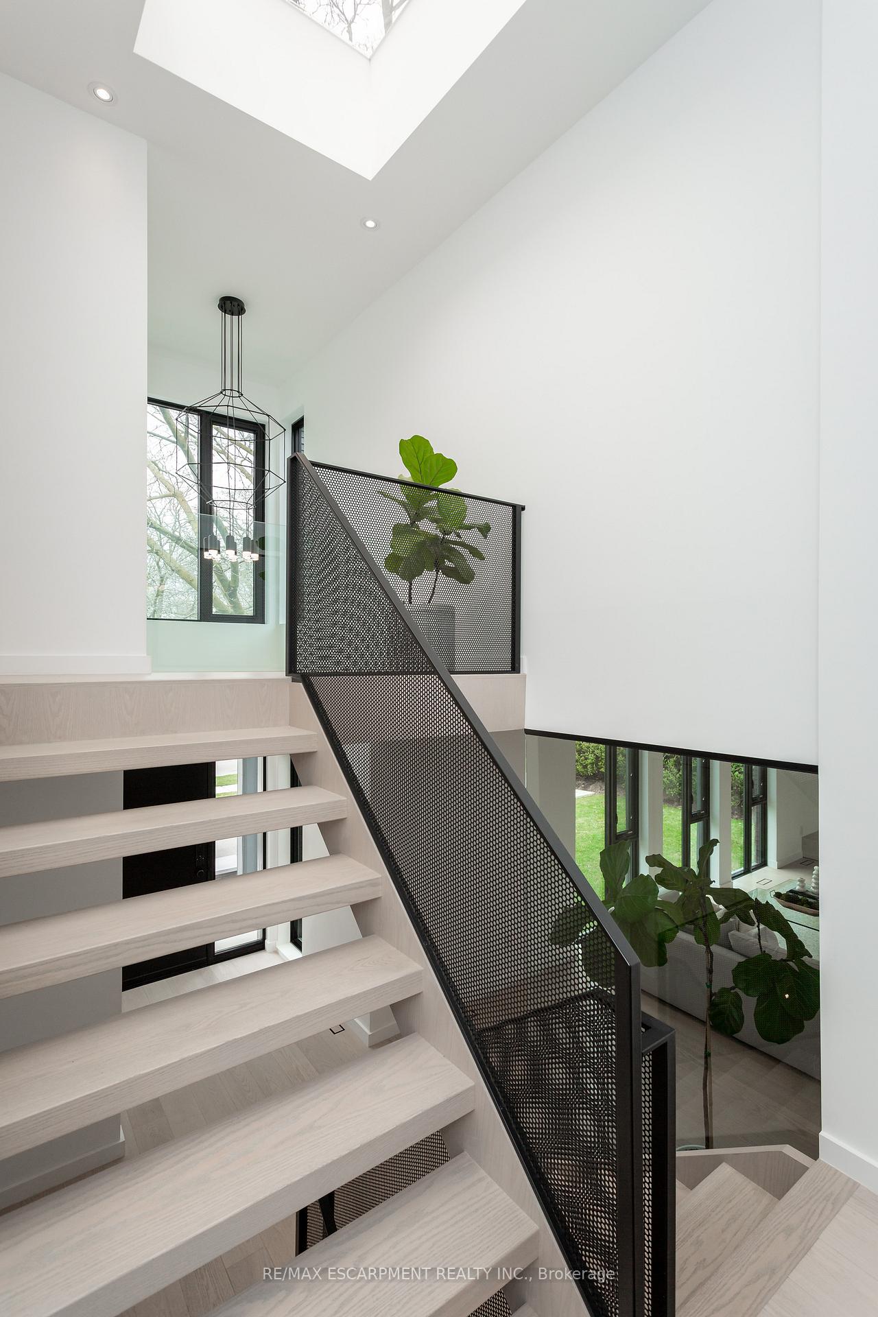 Photo 19 of 5008 Spruce Avenue, Burlington, Appleby — HOMEH