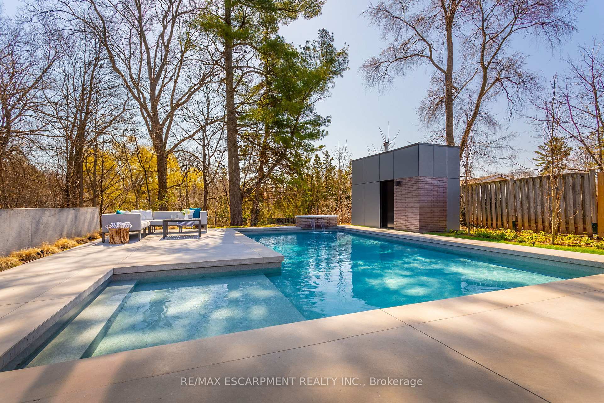 Photo 36 of 5008 Spruce Avenue, Burlington, Appleby — HOMEH