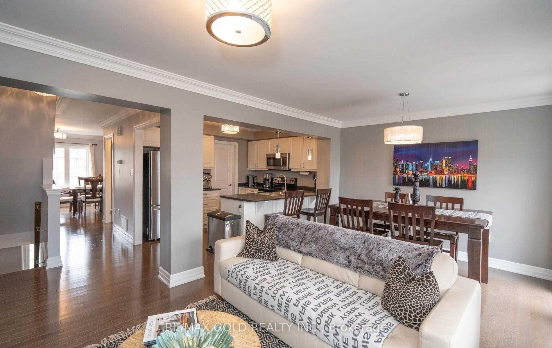 Photo 5 of 49 Ganton Heights, Brampton, Northwest Brampton — HOMEH