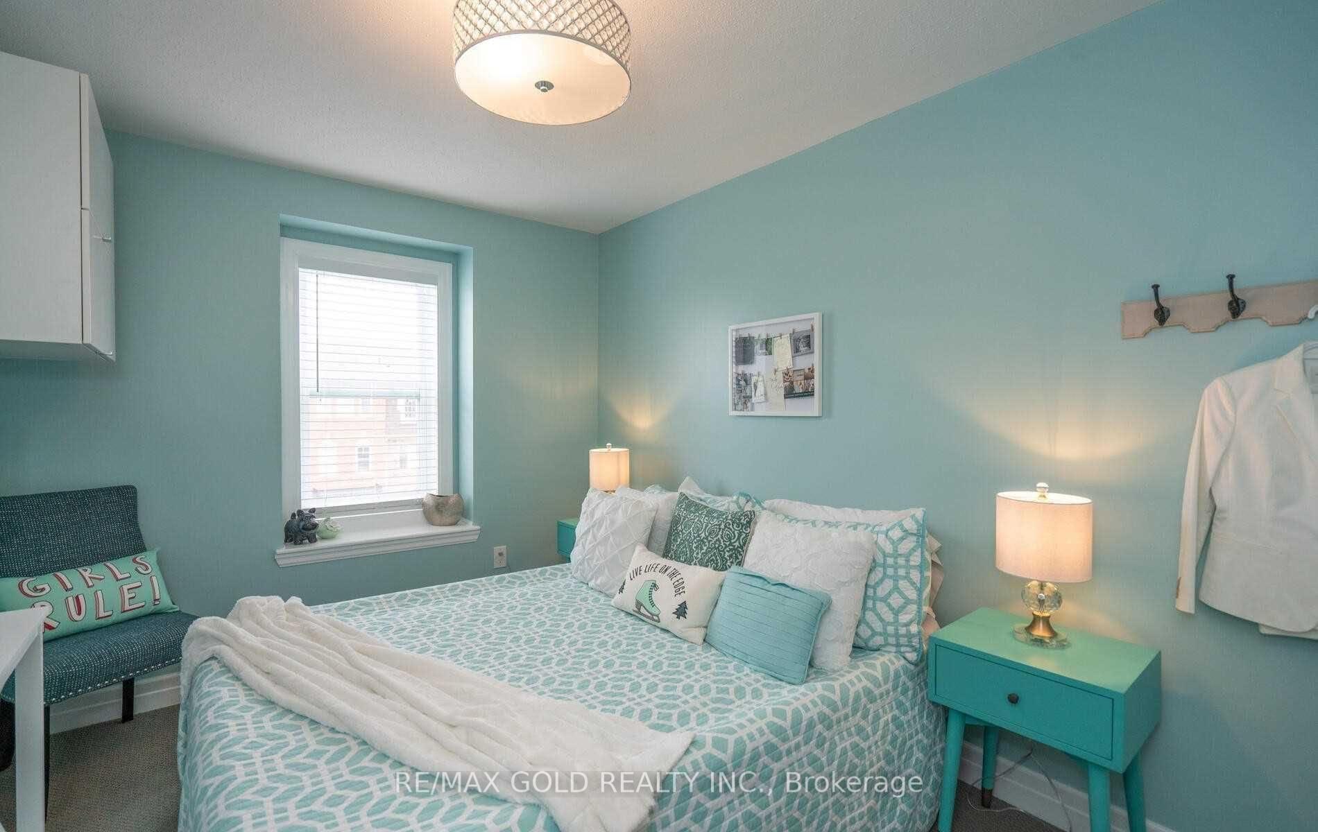 Photo 13 of 49 Ganton Heights, Brampton, Northwest Brampton — HOMEH