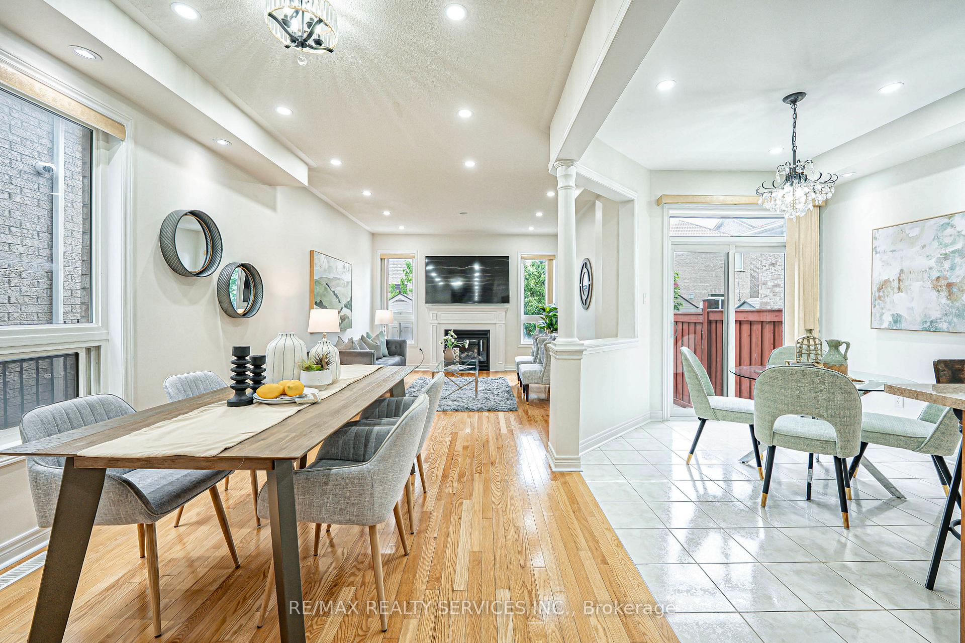 Photo 7 of 84 Gower Crescent, Brampton, Sandringham-Wellington — HOMEH