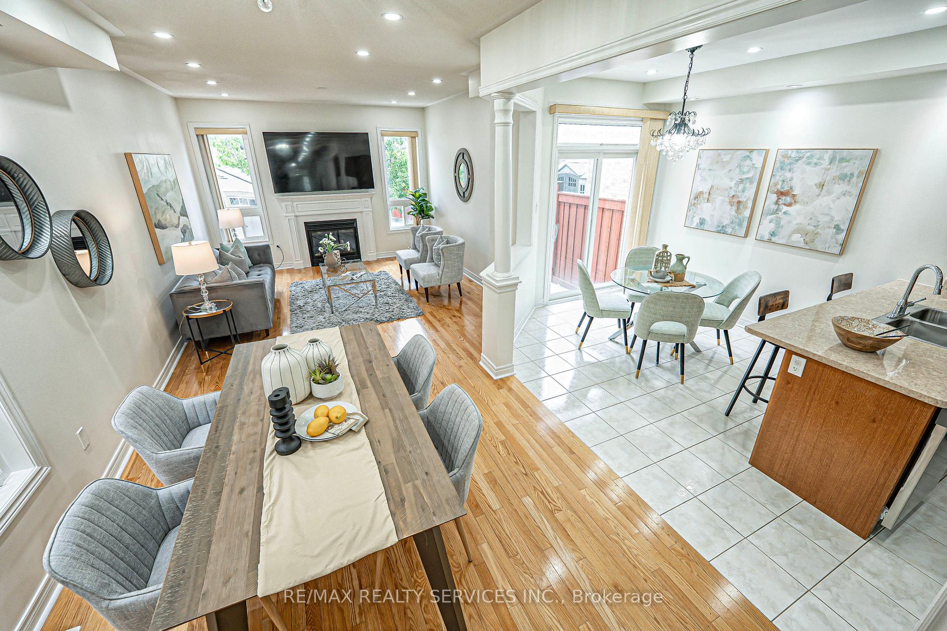 Photo 8 of 84 Gower Crescent, Brampton, Sandringham-Wellington — HOMEH