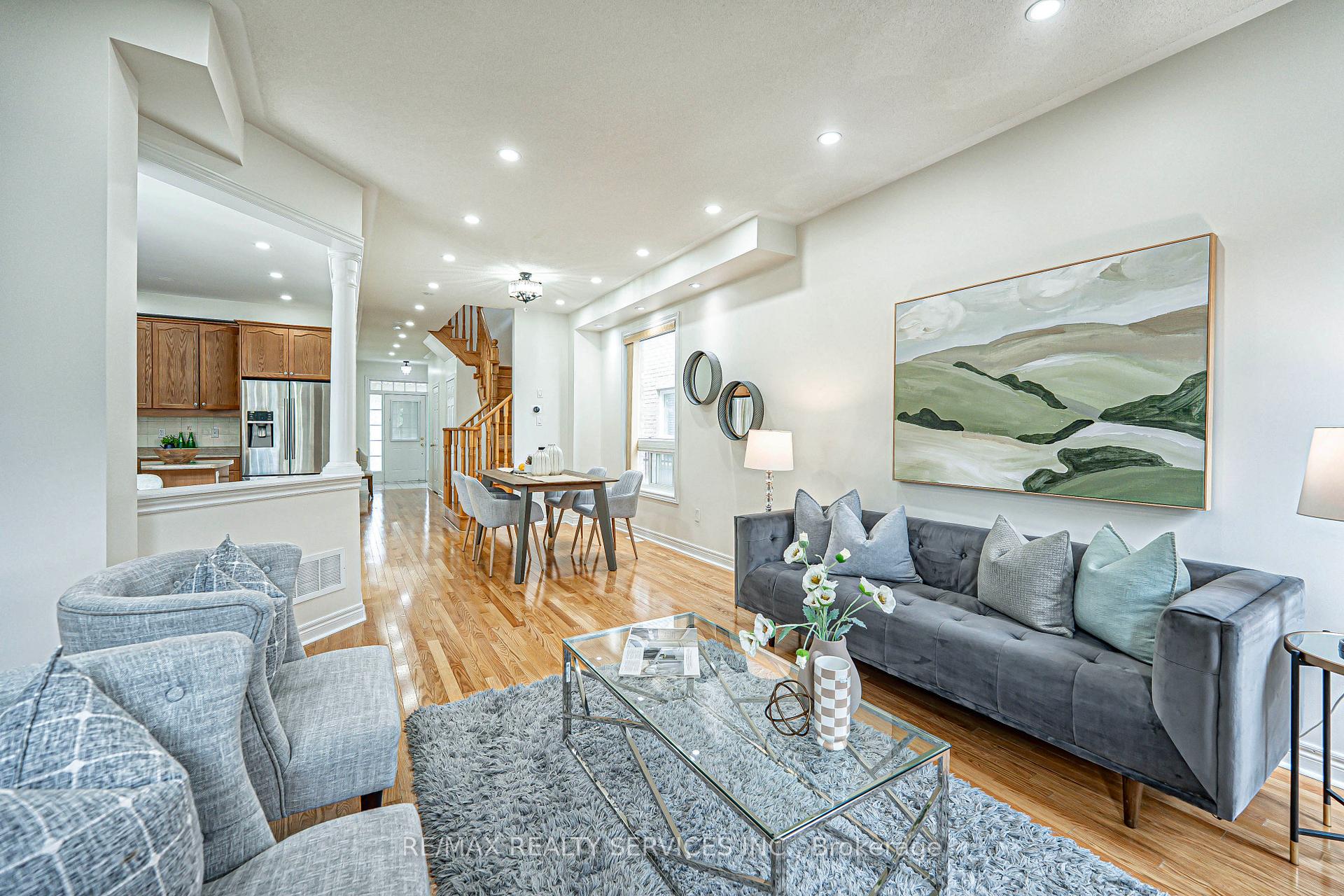 Photo 12 of 84 Gower Crescent, Brampton, Sandringham-Wellington — HOMEH