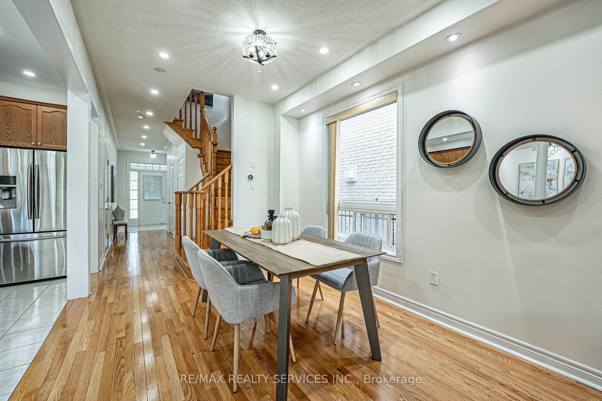 Photo 13 of 84 Gower Crescent, Brampton, Sandringham-Wellington — HOMEH