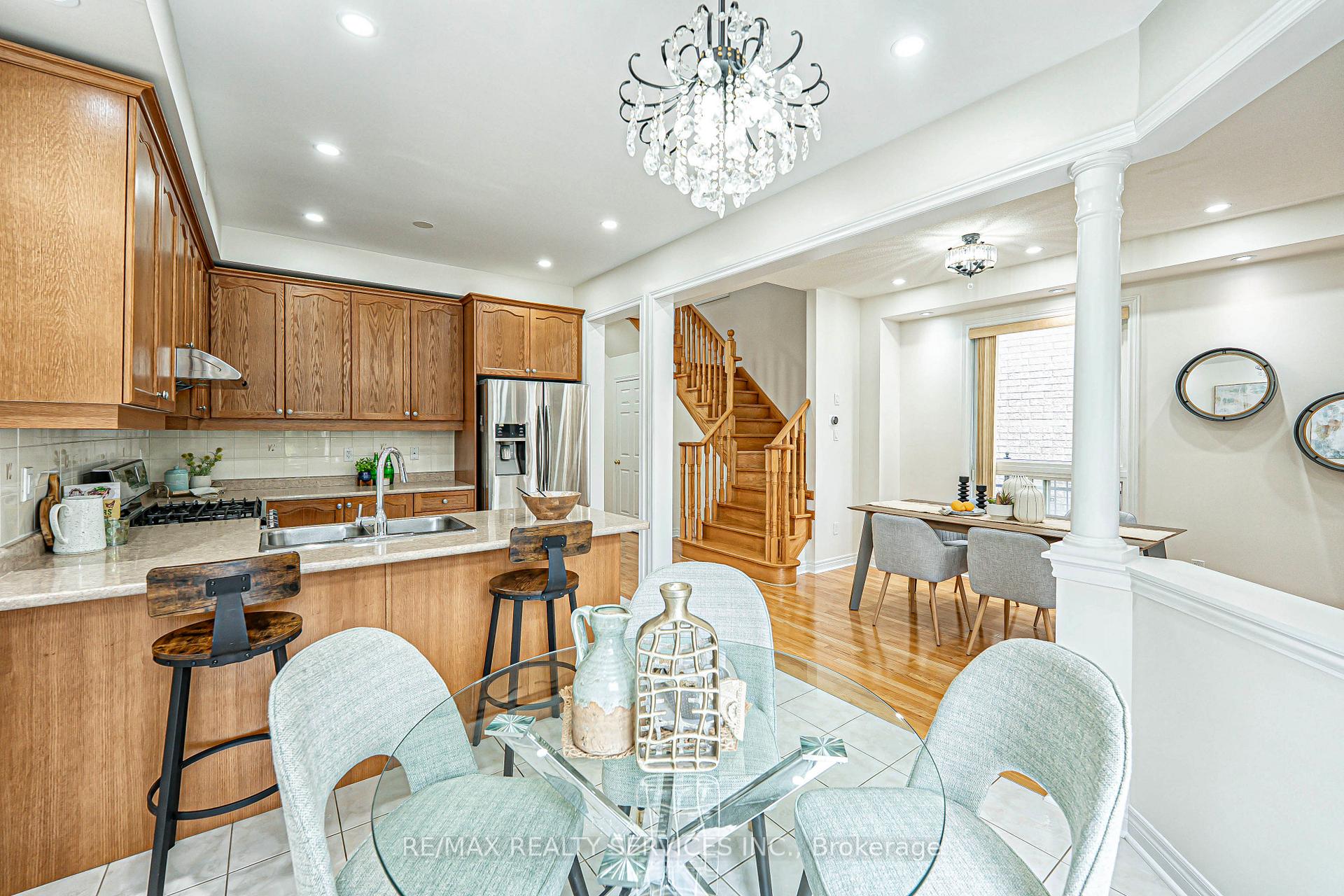 Photo 20 of 84 Gower Crescent, Brampton, Sandringham-Wellington — HOMEH