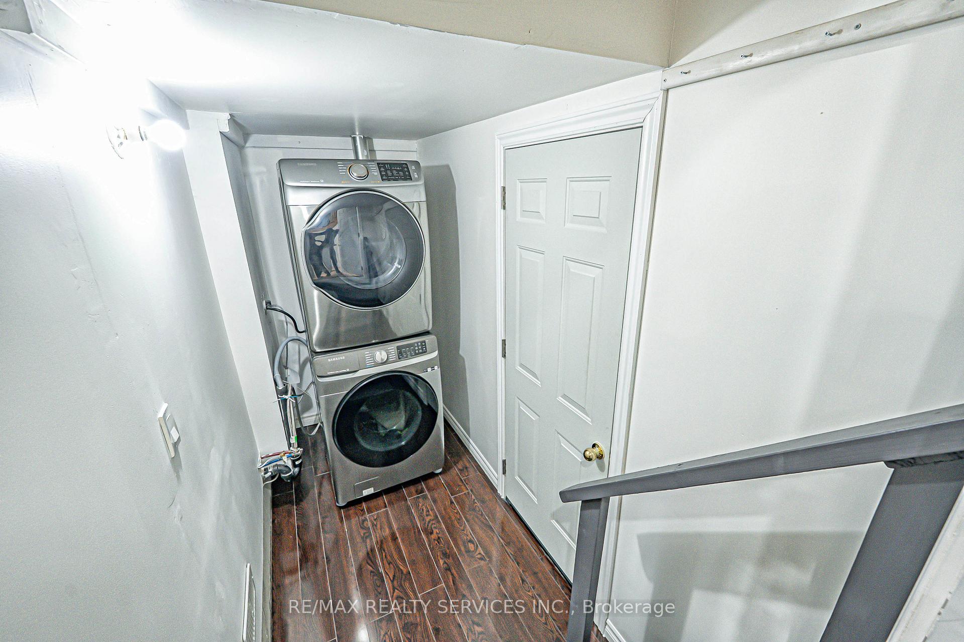 Photo 24 of 84 Gower Crescent, Brampton, Sandringham-Wellington — HOMEH