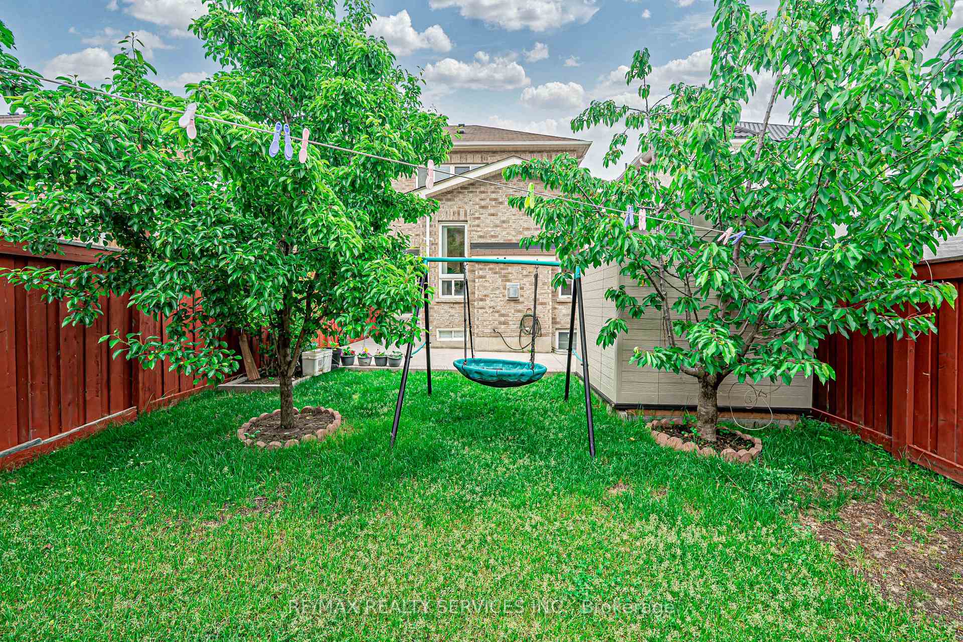 Photo 48 of 84 Gower Crescent, Brampton, Sandringham-Wellington — HOMEH