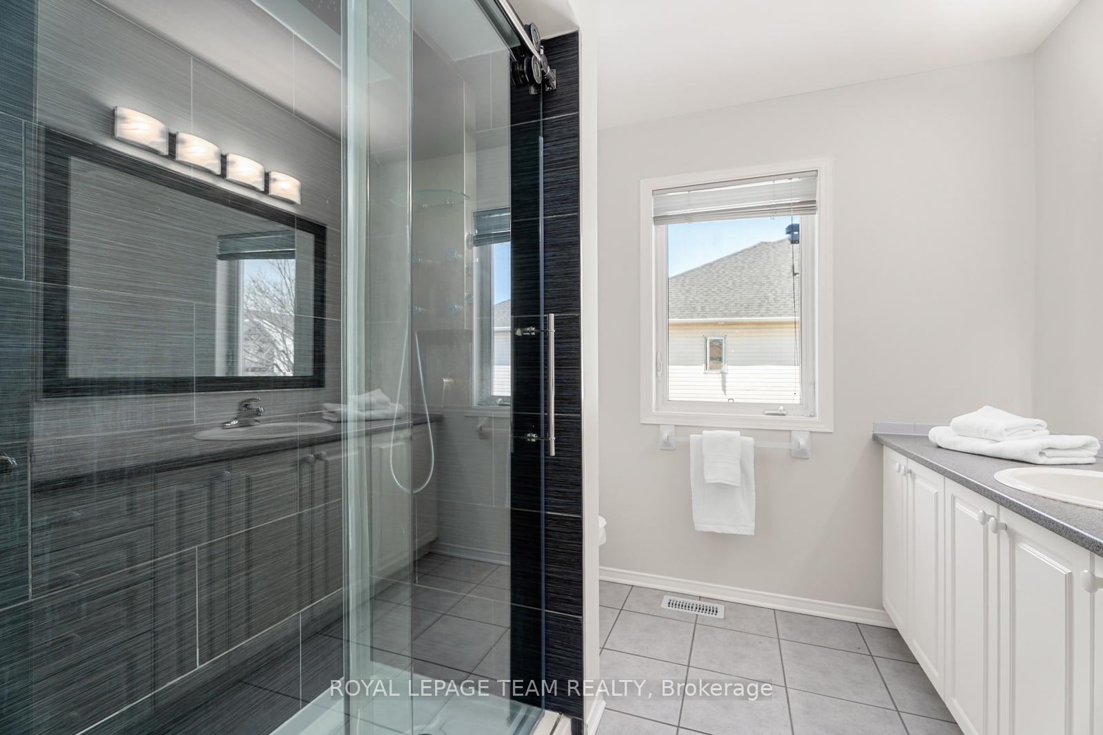 Photo 24 of 126 Cresthaven Drive, Ottawa, Barrhaven East — HOMEH