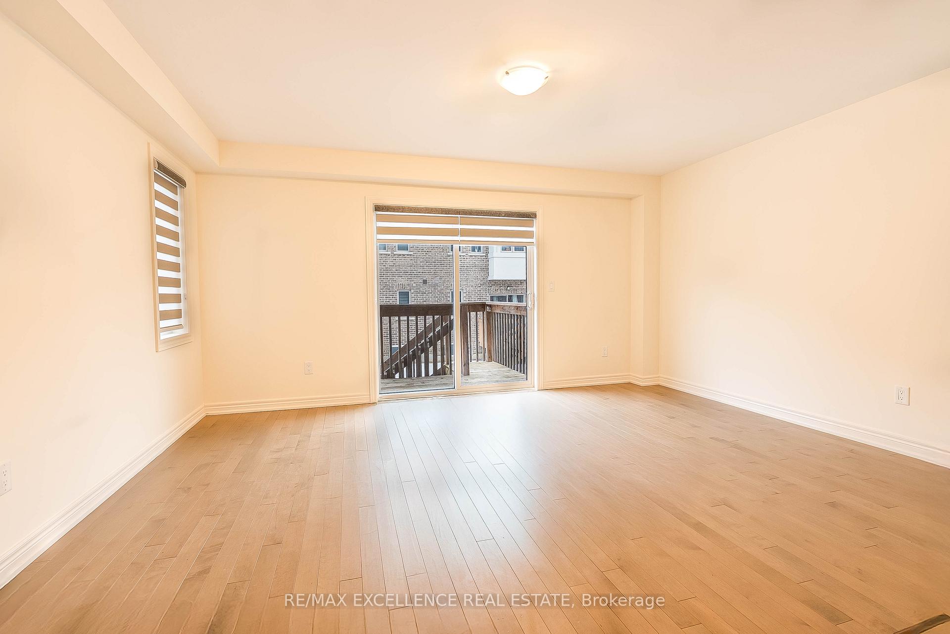 Photo 3 of 3954 Thomas Alton Boulevard, Burlington, Alton — HOMEH