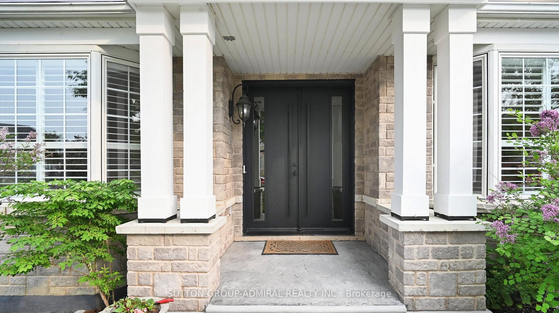 Photo 3 of 46 Richland Crescent, Brampton, Vales of Castlemore — HOMEH