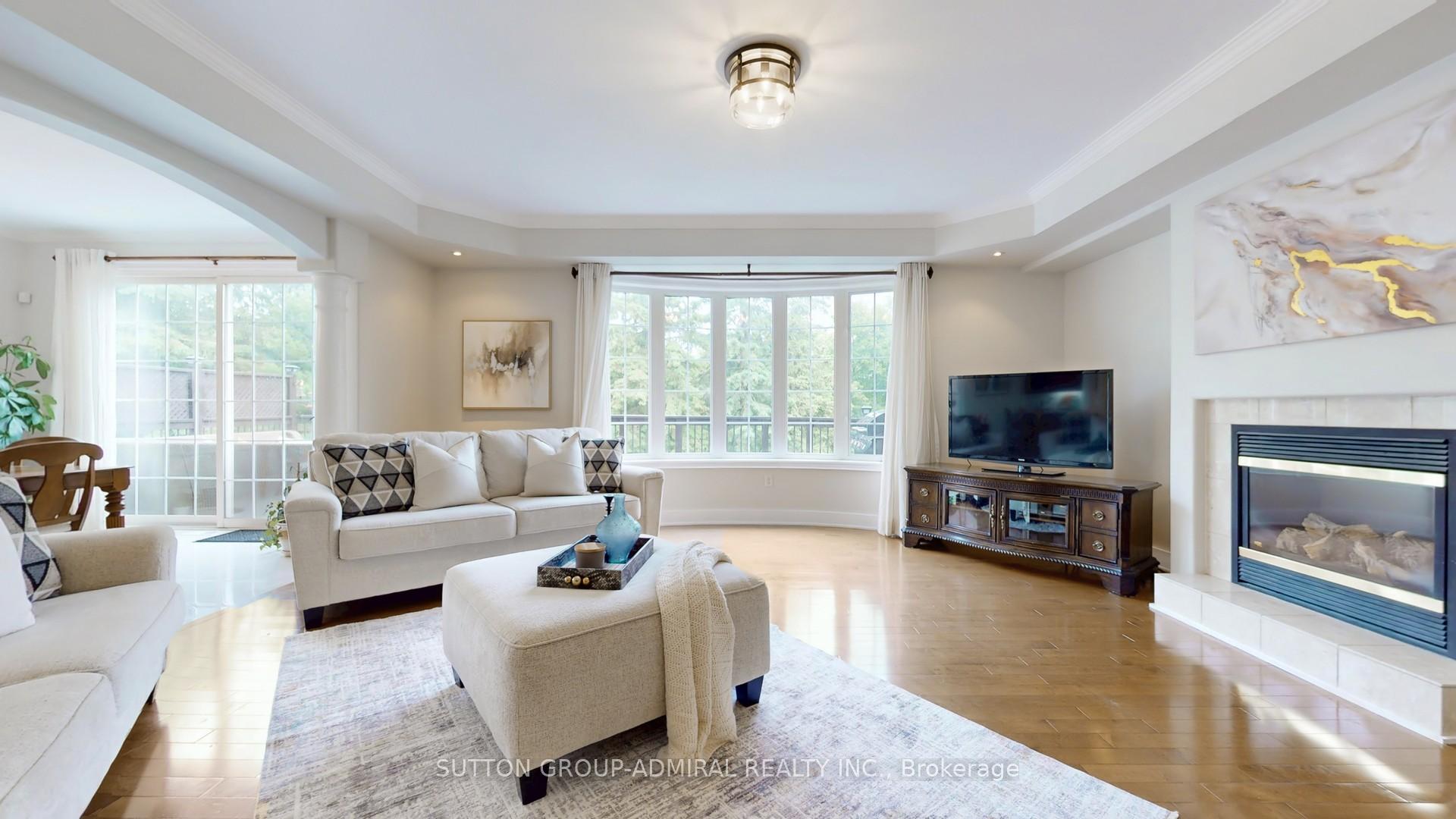 Photo 7 of 46 Richland Crescent, Brampton, Vales of Castlemore — HOMEH