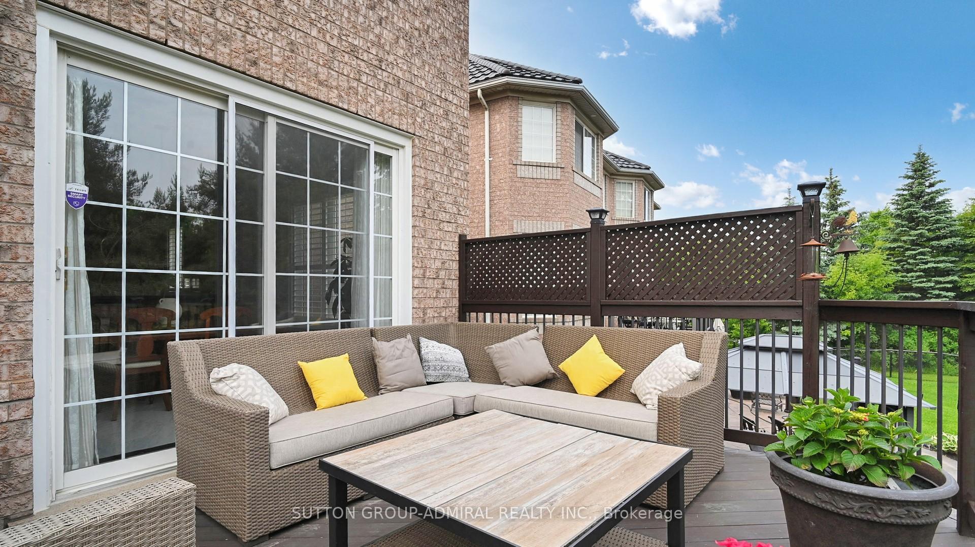Photo 12 of 46 Richland Crescent, Brampton, Vales of Castlemore — HOMEH