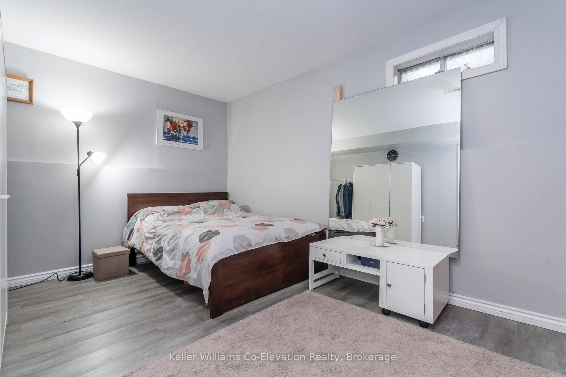Photo 27 of 25 Fox Run, Barrie, Letitia Heights — HOMEH
