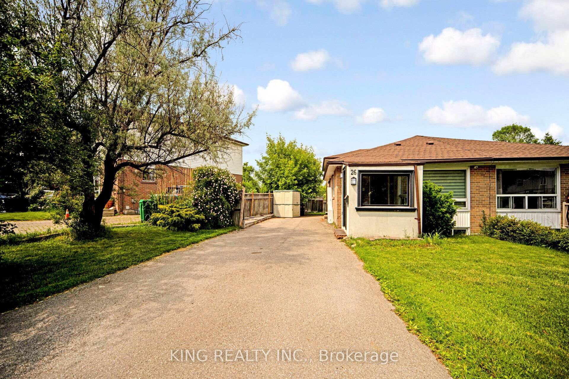 Photo 13 of 26 Davenport Crescent, Brampton, Southgate — HOMEH