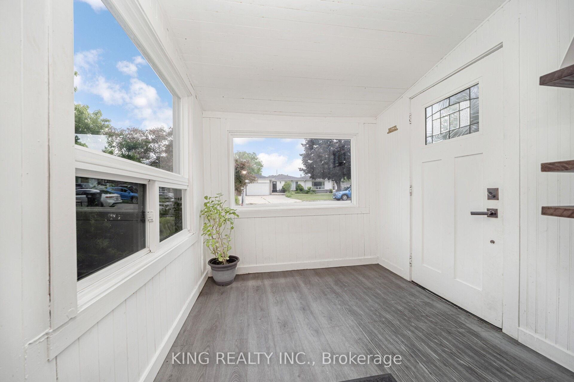 Photo 12 of 26 Davenport Crescent, Brampton, Southgate — HOMEH