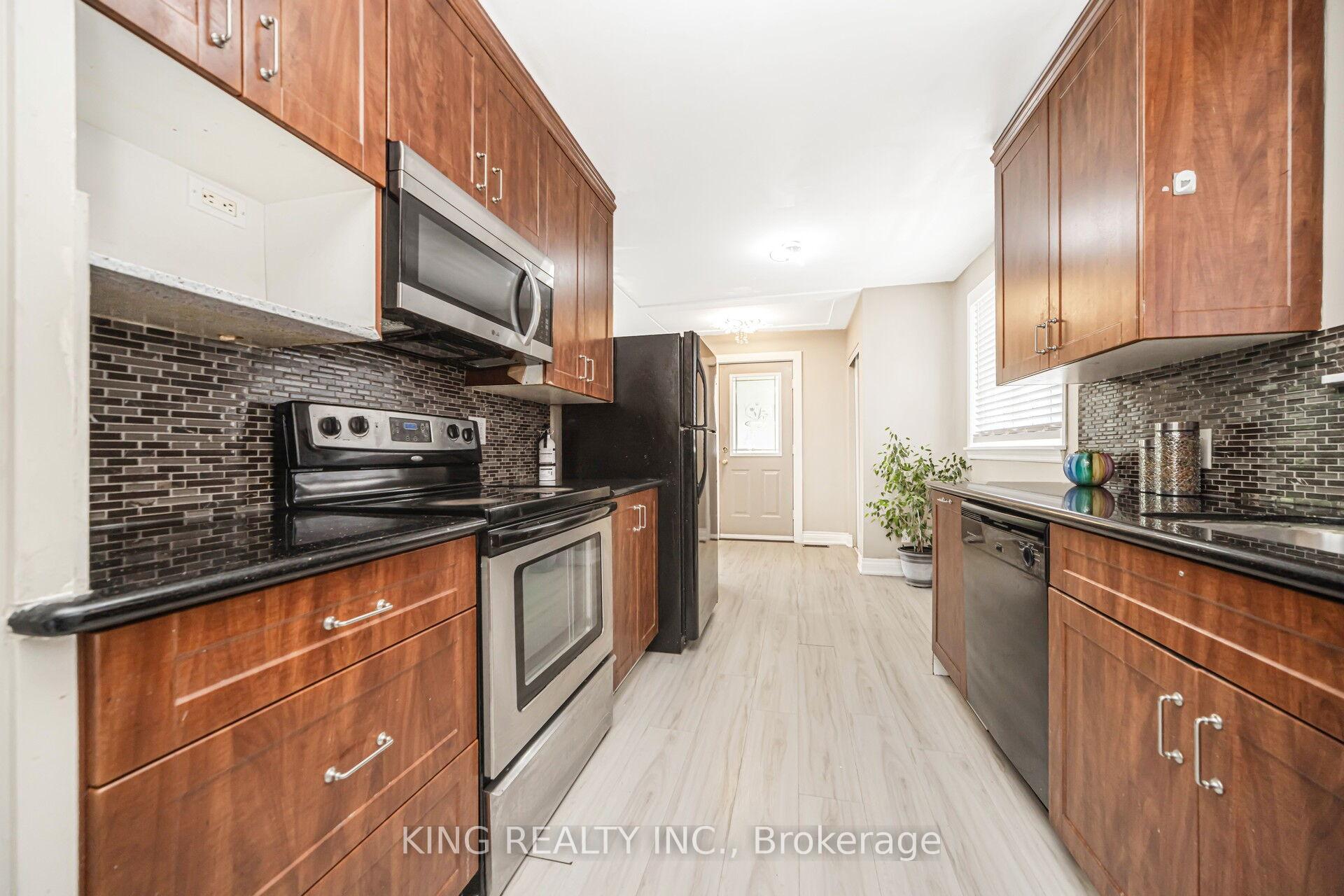 Photo 27 of 26 Davenport Crescent, Brampton, Southgate — HOMEH