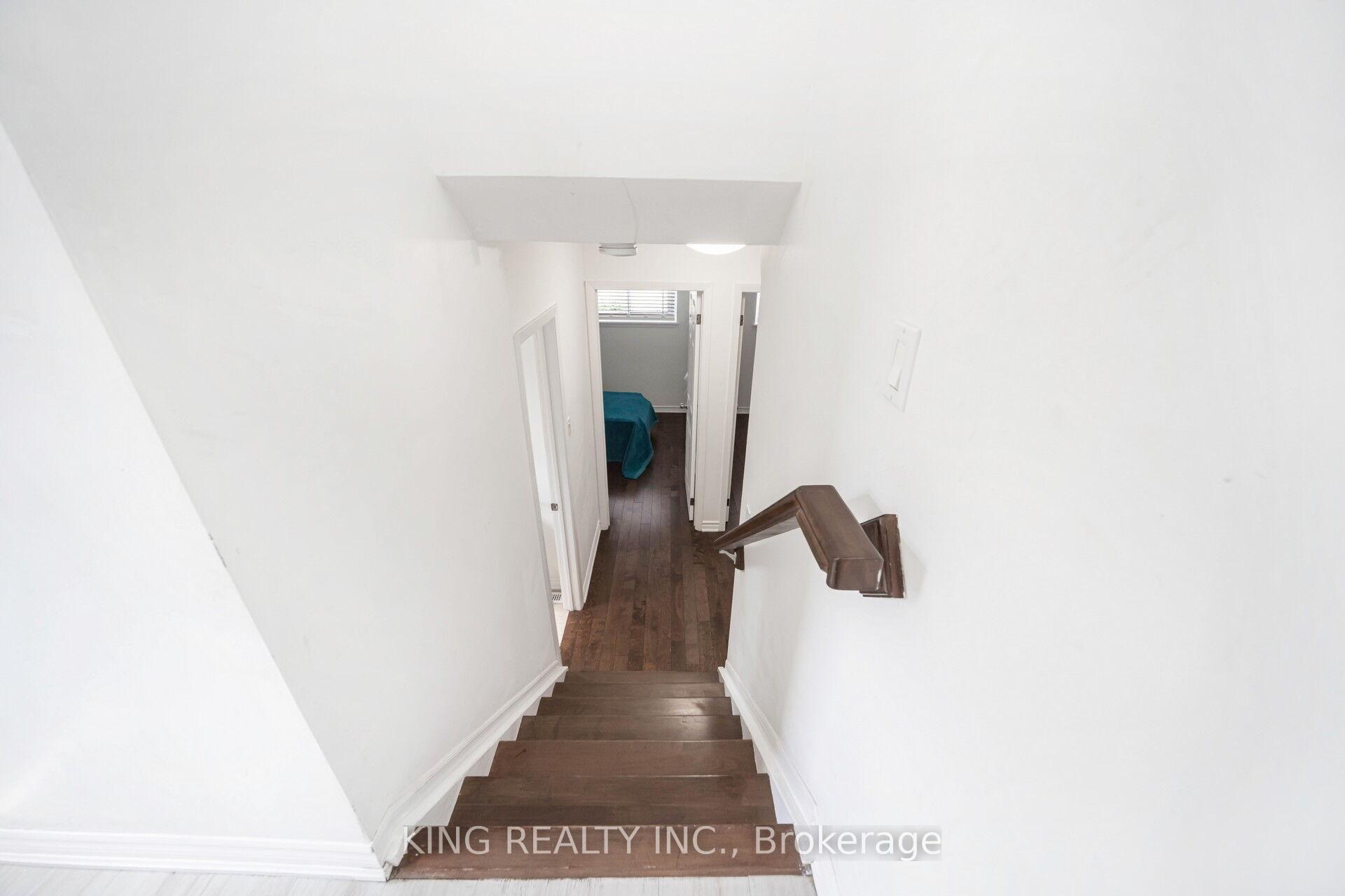 Photo 23 of 26 Davenport Crescent, Brampton, Southgate — HOMEH