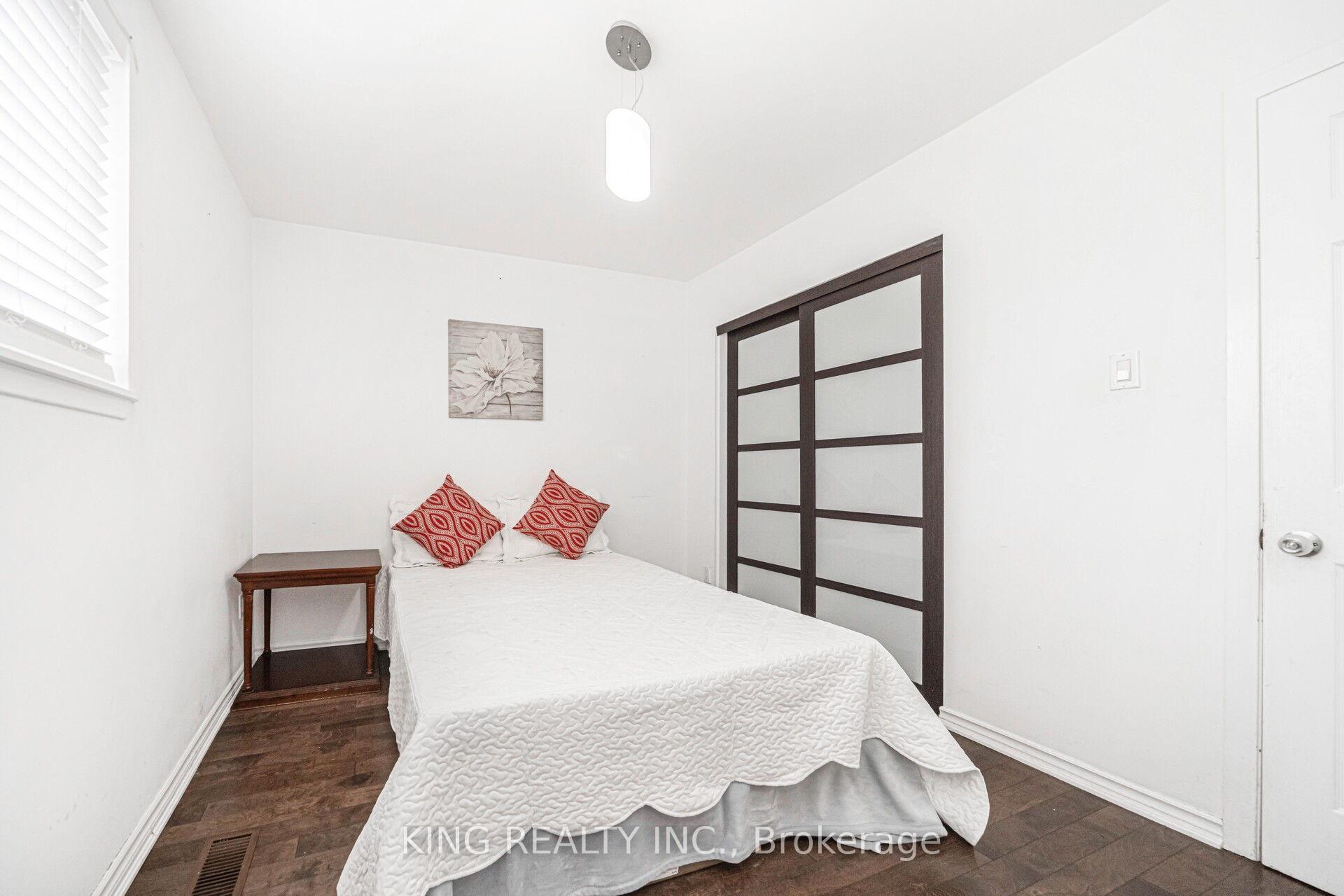 Photo 32 of 26 Davenport Crescent, Brampton, Southgate — HOMEH