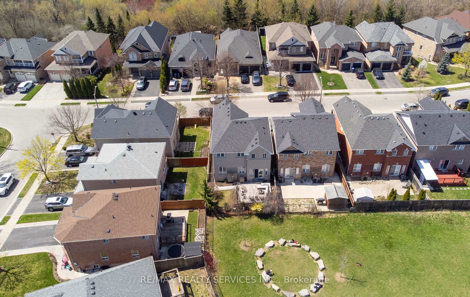 Photo 43 of 3 Beavervalley Drive, Brampton, Fletcher's Meadow — HOMEH