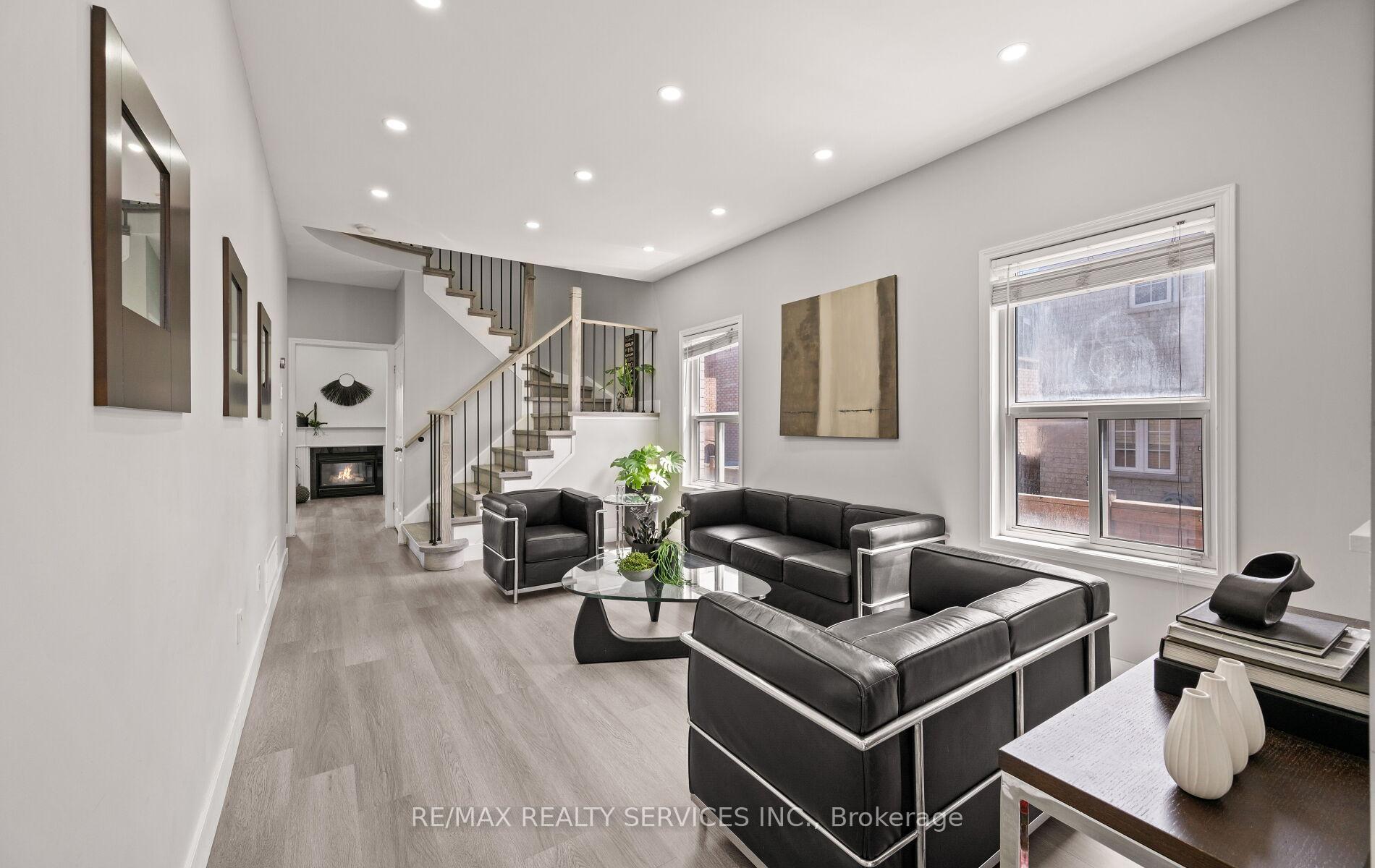 Photo 34 of 3 Beavervalley Drive, Brampton, Fletcher's Meadow — HOMEH