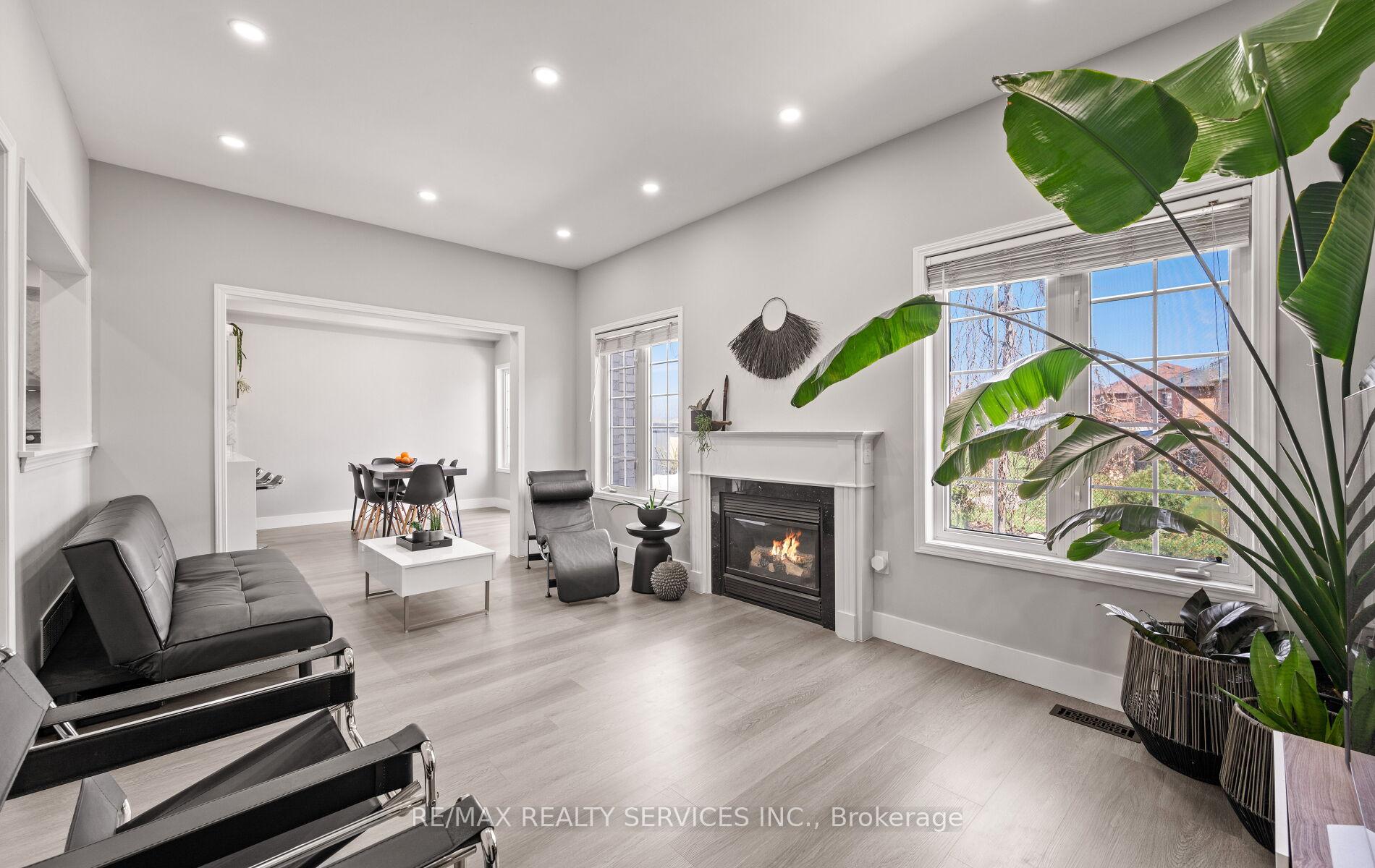 Photo 45 of 3 Beavervalley Drive, Brampton, Fletcher's Meadow — HOMEH
