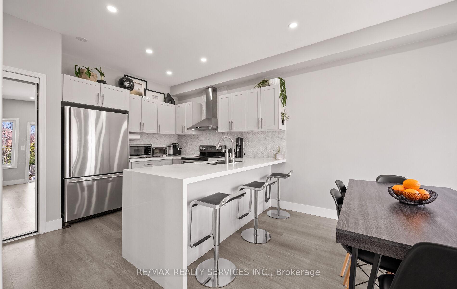 Photo 15 of 3 Beavervalley Drive, Brampton, Fletcher's Meadow — HOMEH