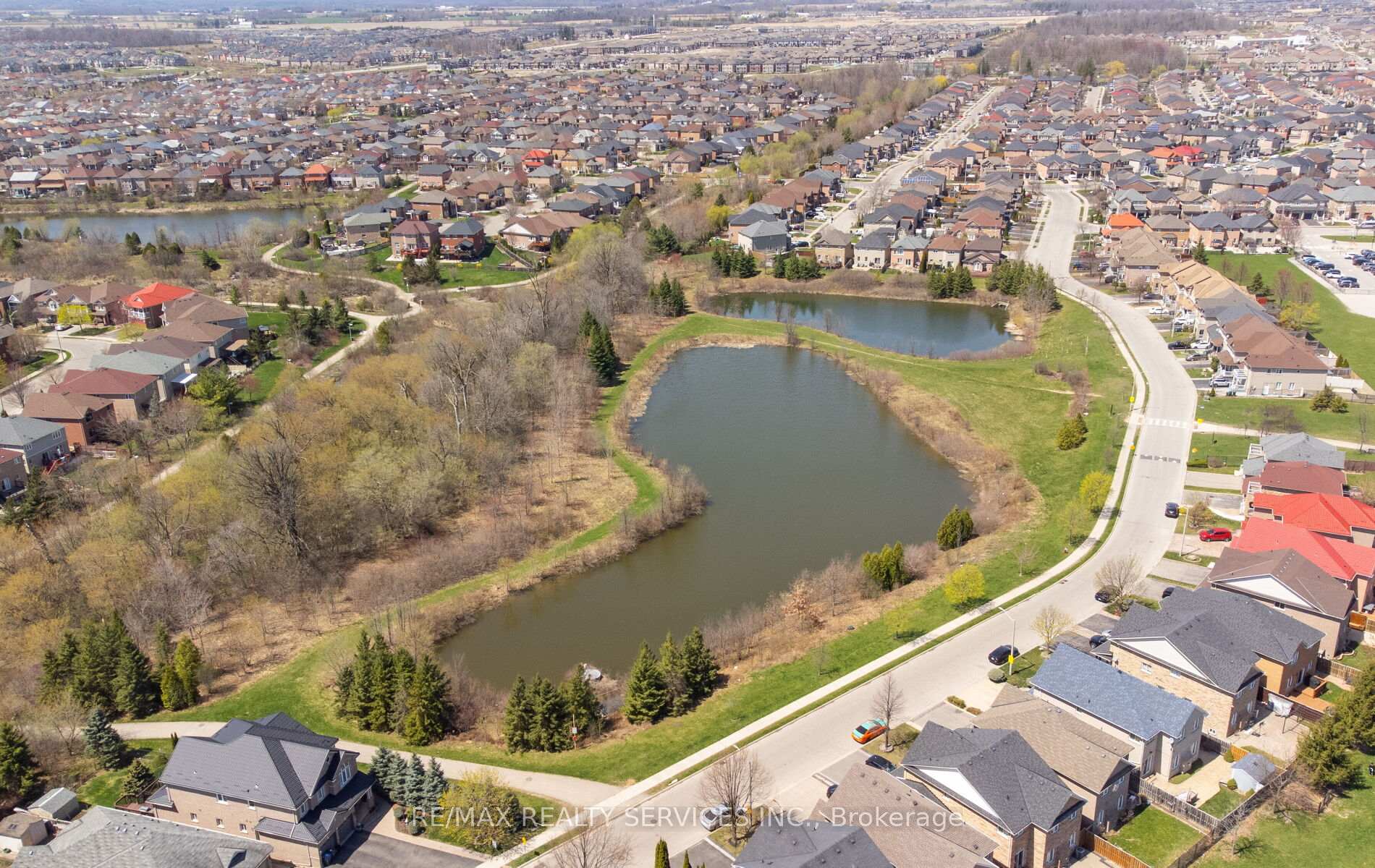 Photo 46 of 3 Beavervalley Drive, Brampton, Fletcher's Meadow — HOMEH
