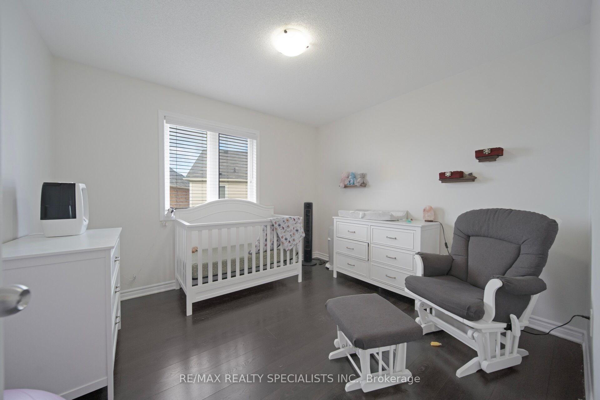 Photo 23 of 4 Stedford Crescent, Brampton, Northwest Brampton — HOMEH