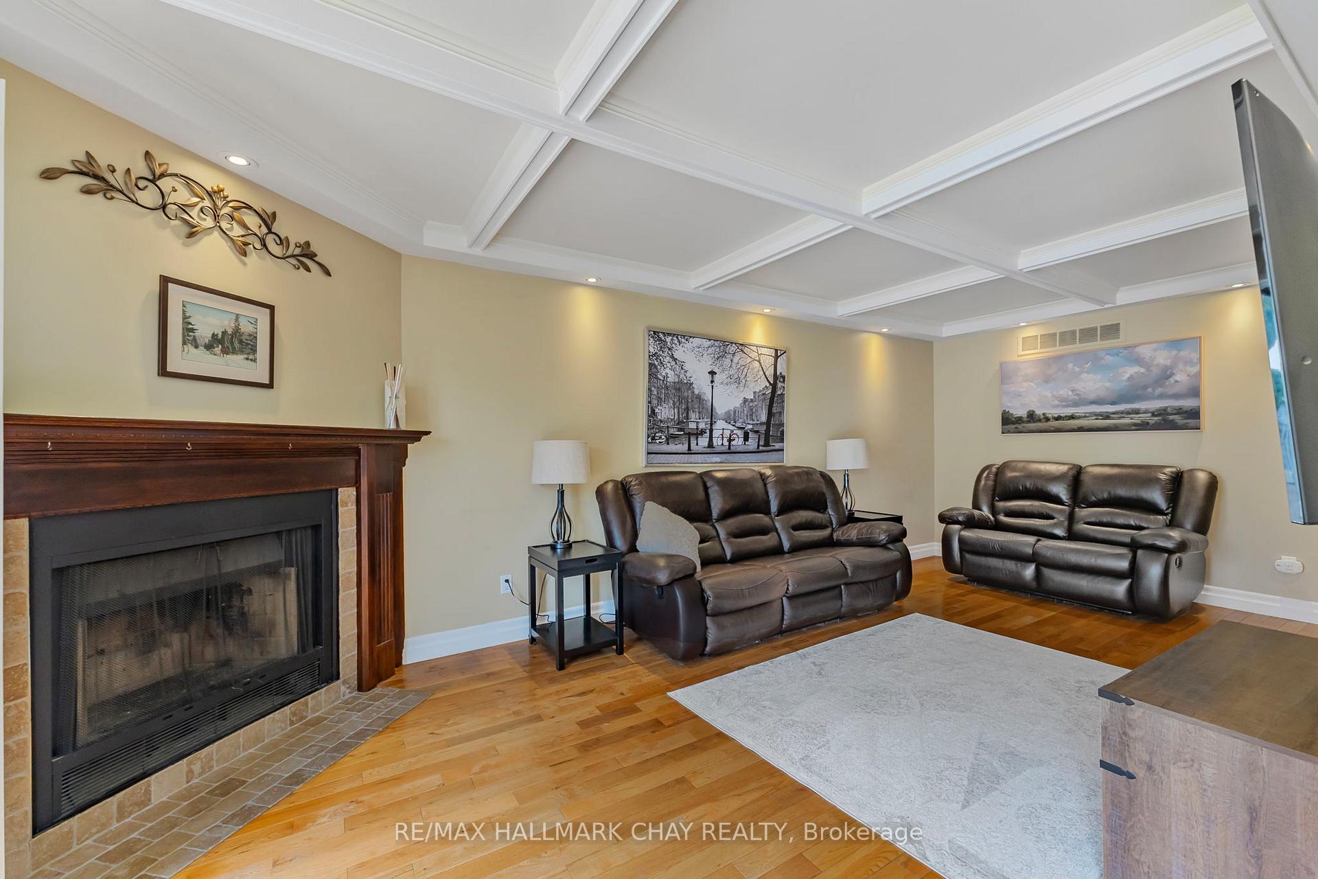 Photo 15 of 58 Carruthers Crescent, Barrie, Grove East — HOMEH