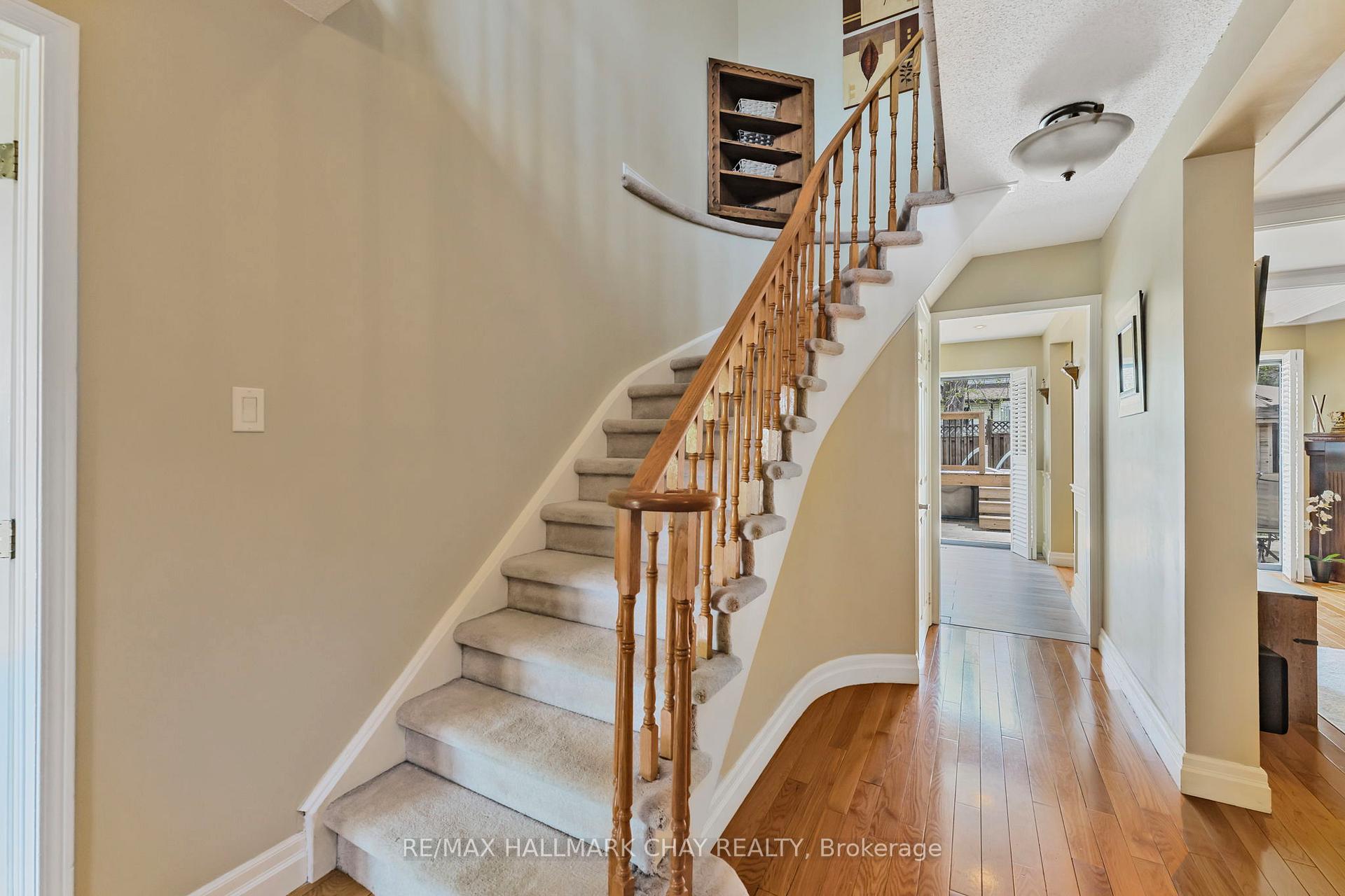 Photo 22 of 58 Carruthers Crescent, Barrie, Grove East — HOMEH