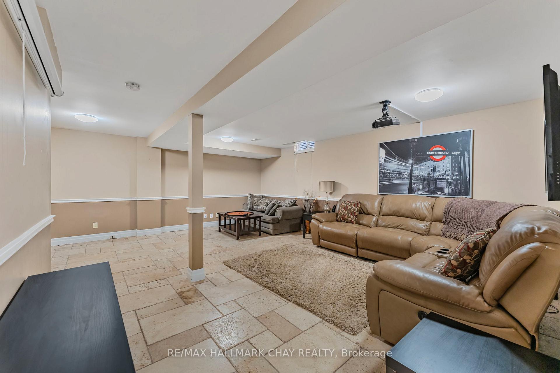 Photo 36 of 58 Carruthers Crescent, Barrie, Grove East — HOMEH