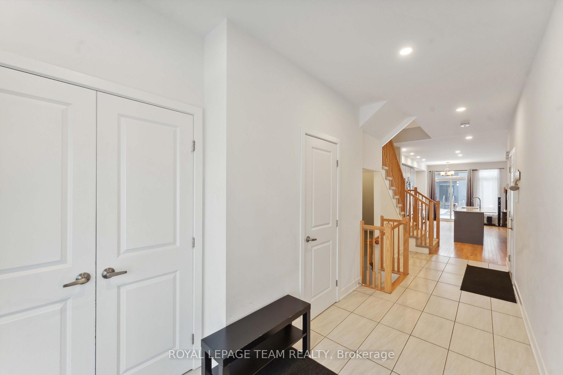 Photo 2 of 84 Heirloom Street, Ottawa, Riverside South/Gloucester Glen — HOMEH