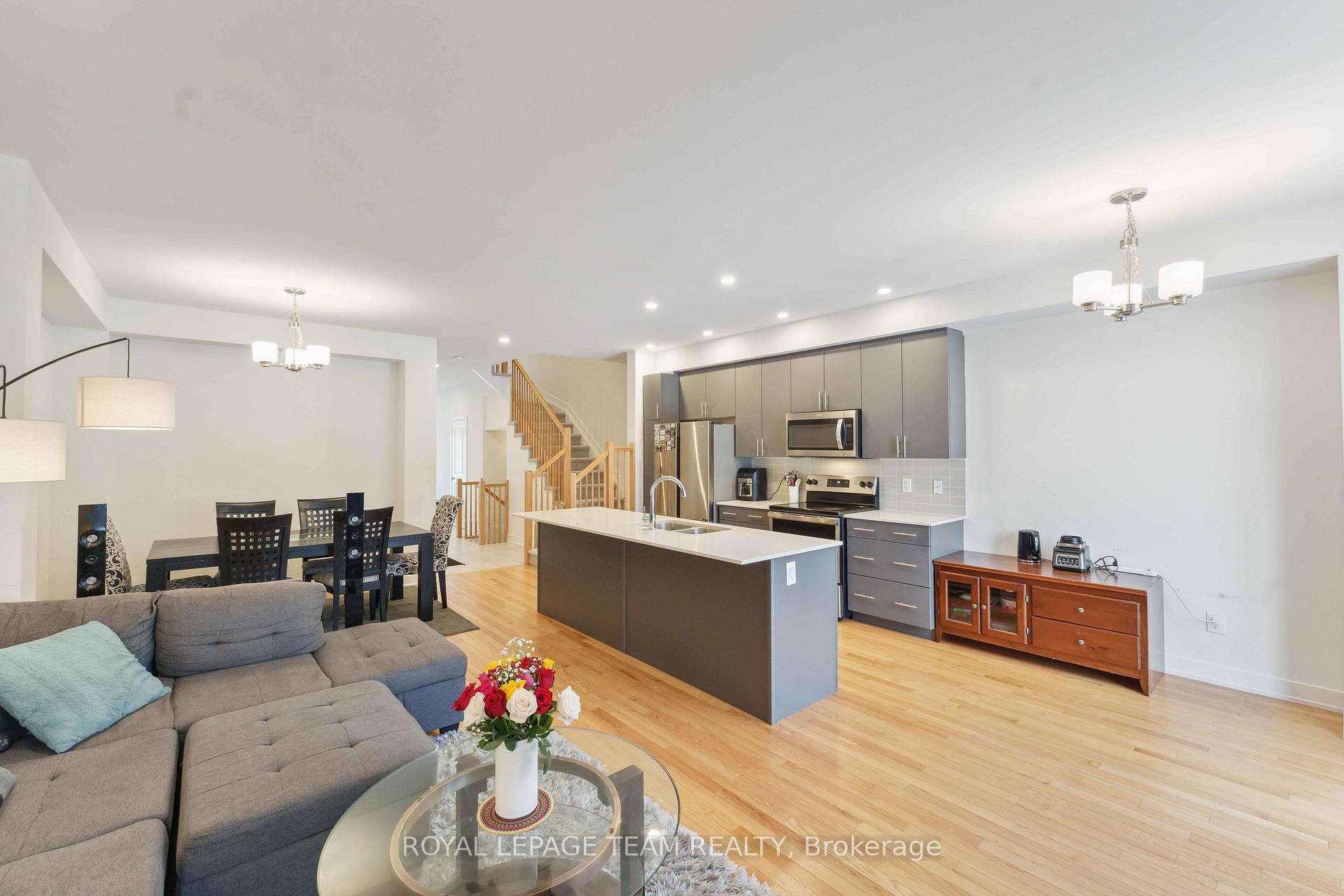 Photo 4 of 84 Heirloom Street, Ottawa, Riverside South/Gloucester Glen — HOMEH