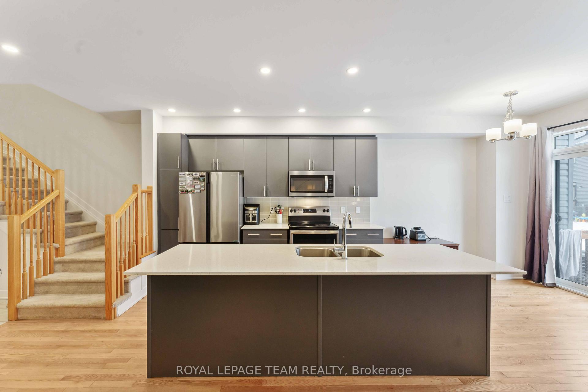 Photo 6 of 84 Heirloom Street, Ottawa, Riverside South/Gloucester Glen — HOMEH
