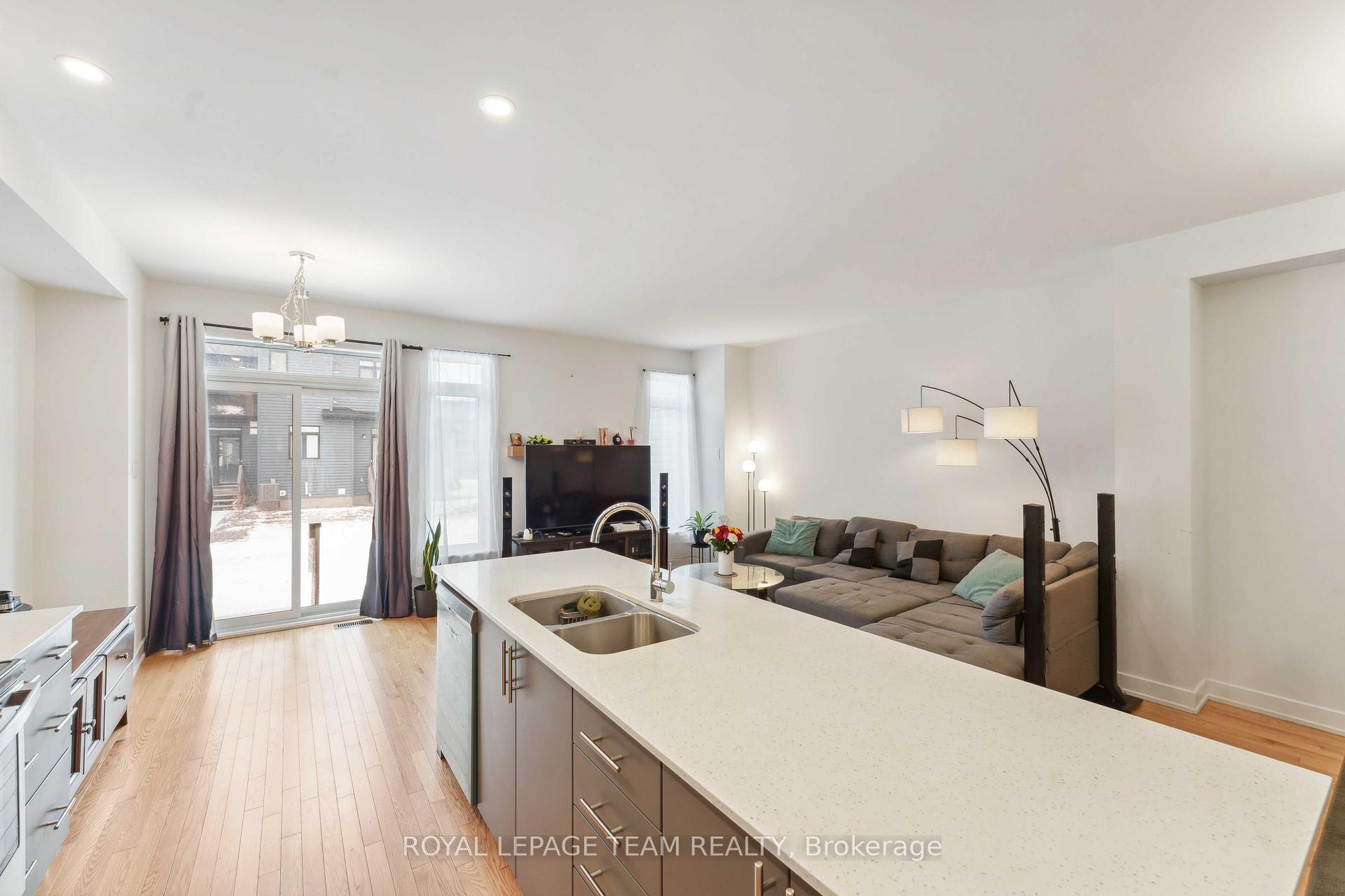 Photo 14 of 84 Heirloom Street, Ottawa, Riverside South/Gloucester Glen — HOMEH