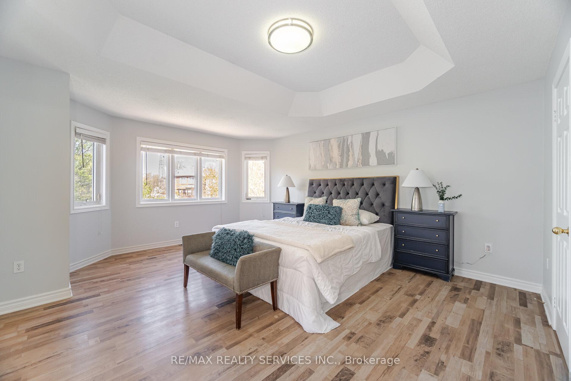 Photo 21 of 69 Harbourtown Crescent, Brampton, Madoc — HOMEH