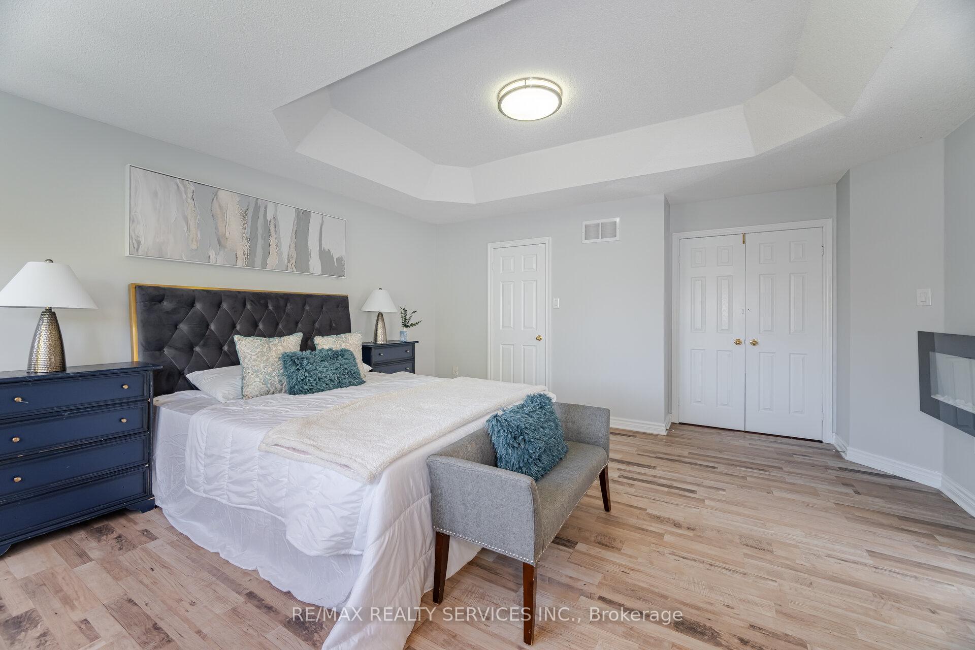 Photo 23 of 69 Harbourtown Crescent, Brampton, Madoc — HOMEH