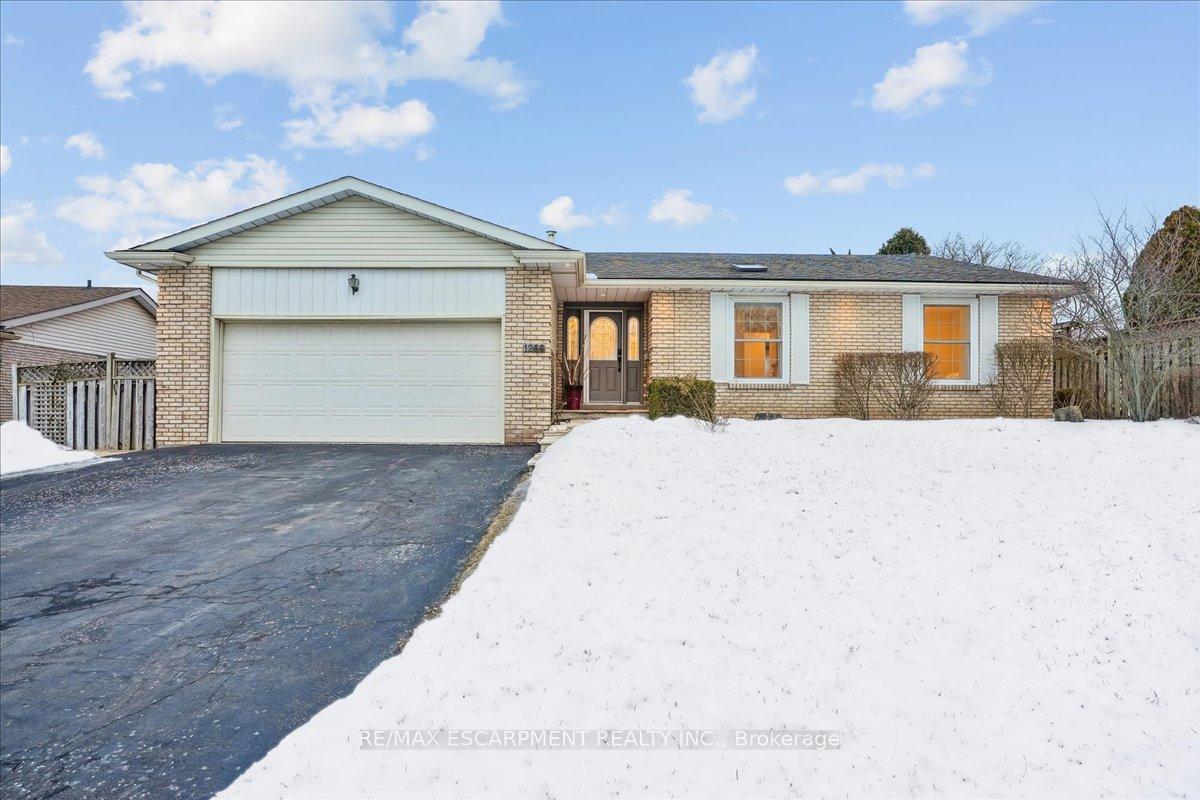 Photo 1 of 1268 Rosseau Place, Burlington, Tyandaga — HOMEH