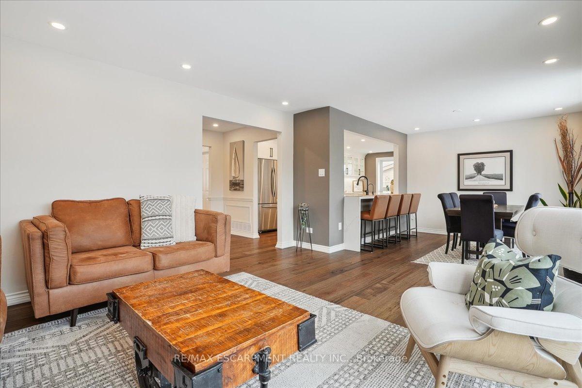 Photo 6 of 1268 Rosseau Place, Burlington, Tyandaga — HOMEH