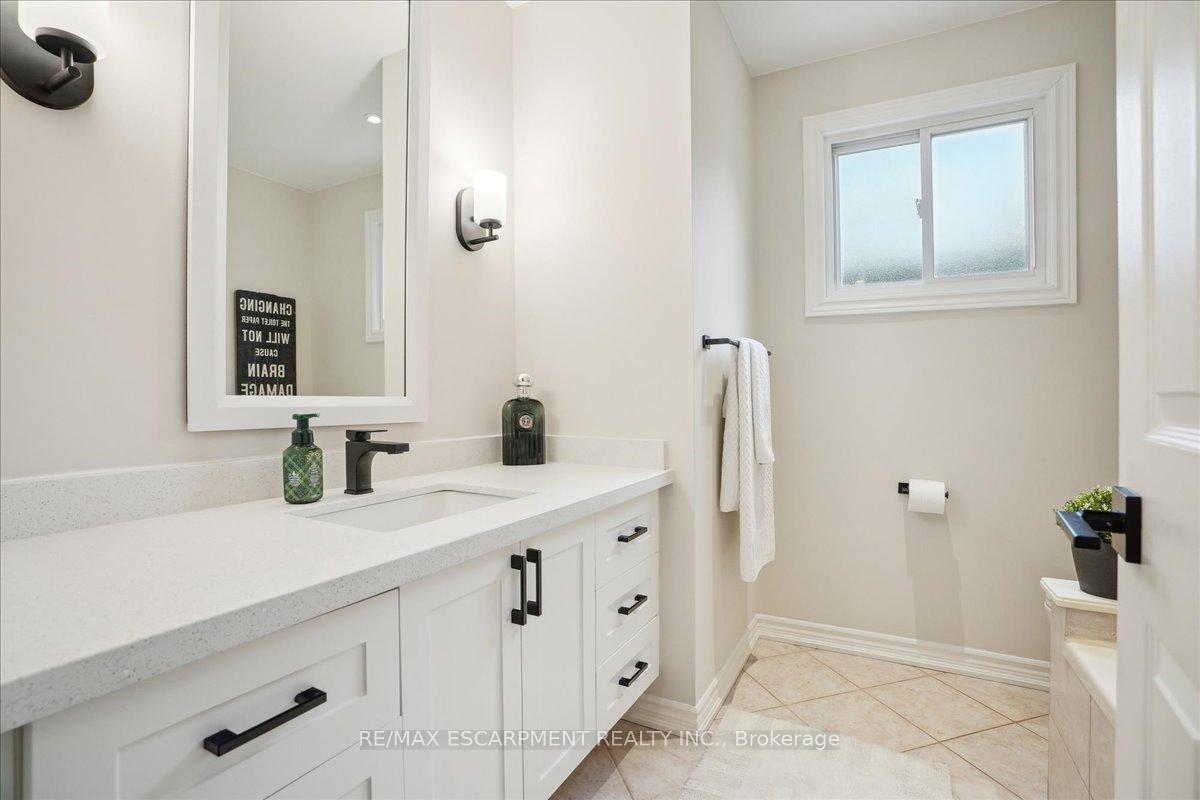 Photo 21 of 1268 Rosseau Place, Burlington, Tyandaga — HOMEH