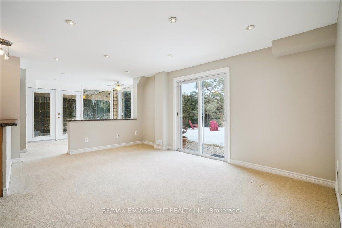 Photo 26 of 1268 Rosseau Place, Burlington, Tyandaga — HOMEH