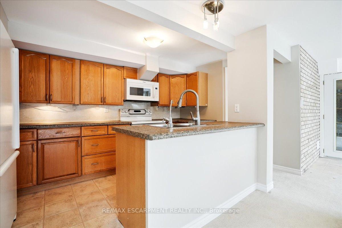 Photo 30 of 1268 Rosseau Place, Burlington, Tyandaga — HOMEH