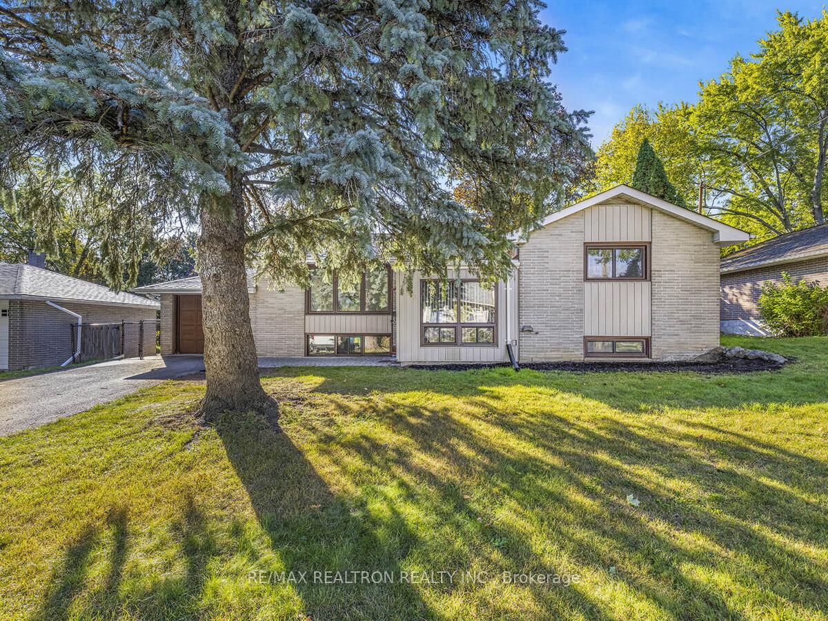 Photo 1 of Unit Upper, 63 Royal Road, Aurora, Aurora Village — HOMEH