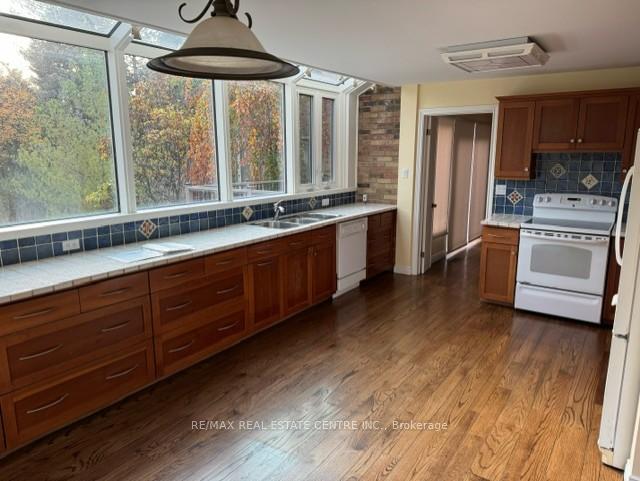 Photo 13 of 4159 Britannia Road, Burlington, Rural Burlington — HOMEH