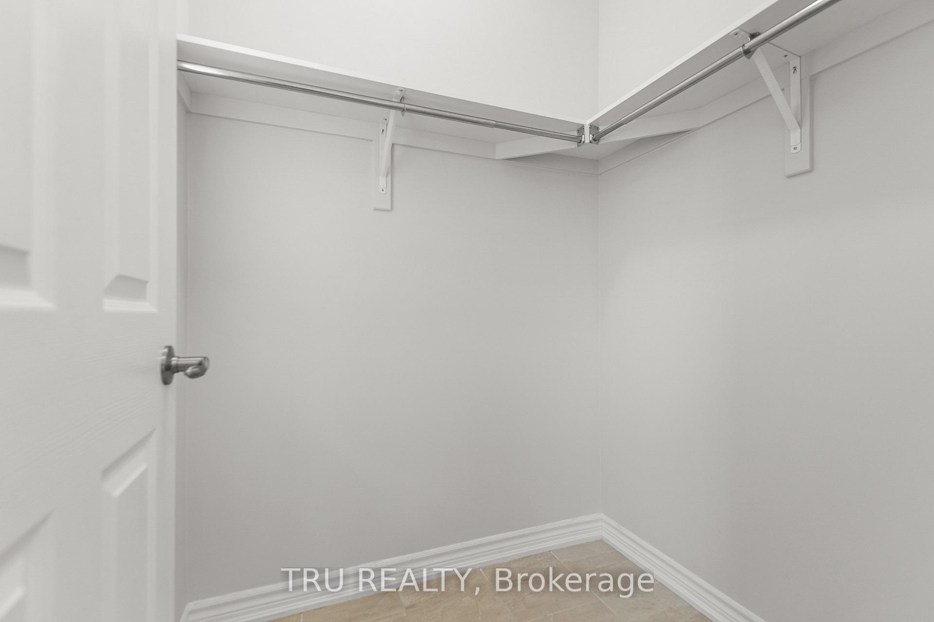 Photo 3 of 709 Perseus Avenue, Ottawa, Barrhaven - Half Moon Bay — HOMEH